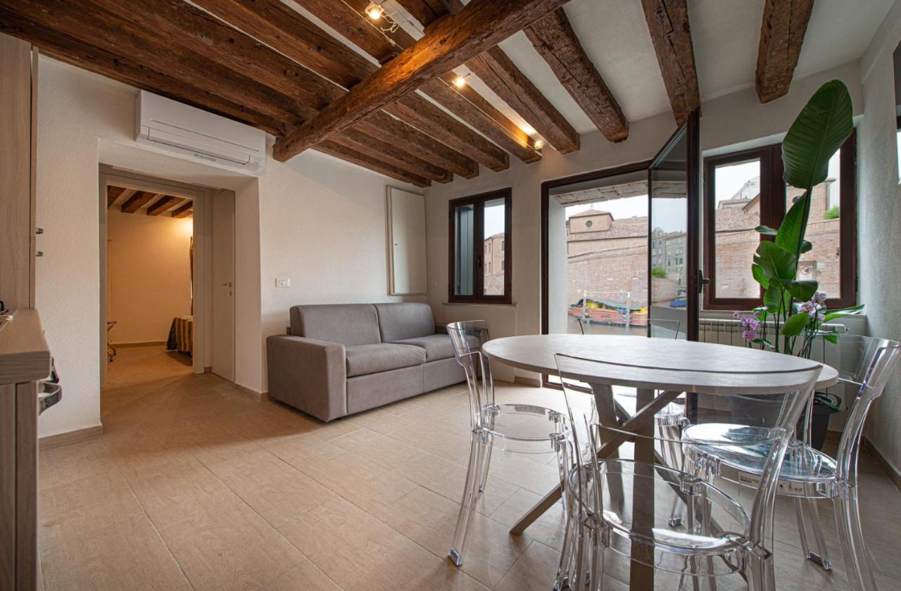 Ca' Leoncino - Venice Canal Front Apartment Exterior photo